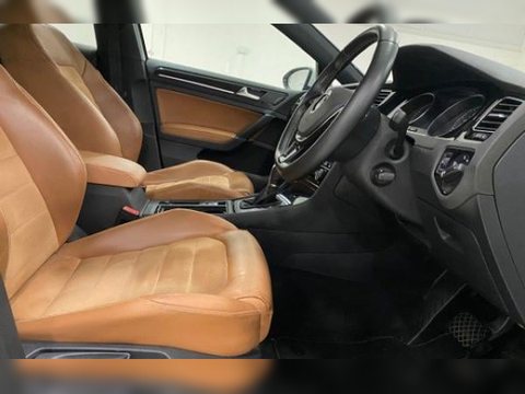 2016 Volkswagen Golf photo 20