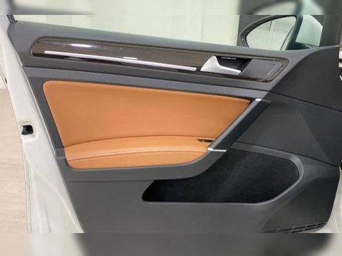 2016 Volkswagen Golf photo 39