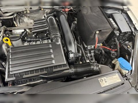 2016 Volkswagen Golf photo 47